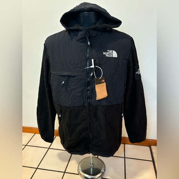 North Face Hooded Fleece with Full Zipper , Unisex - Picture 14 of 16